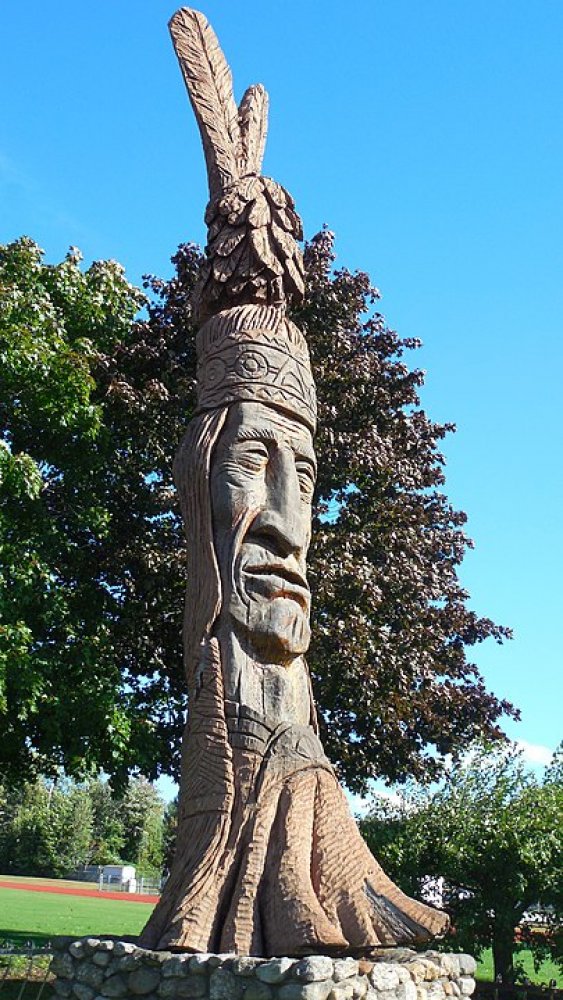 Statue of Keewakwa Abenaki Keenahbeh in Opechee Park in Laconia, New Hampshire (standing at 36 ft.)